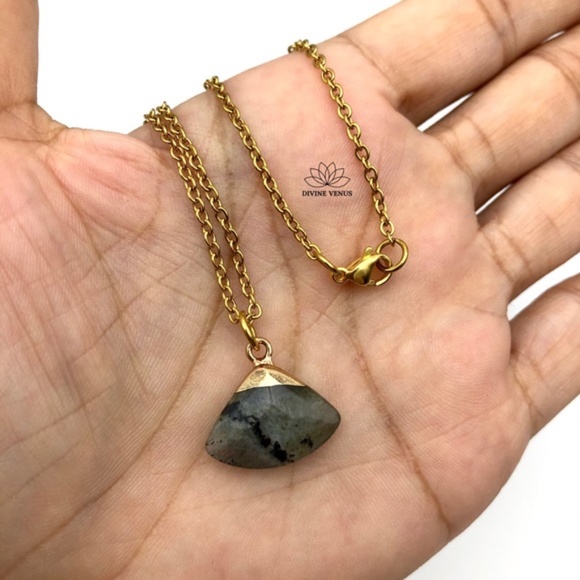 Labradorite Necklace | Gold Plated Stainless Steel - Picture 9 of 11